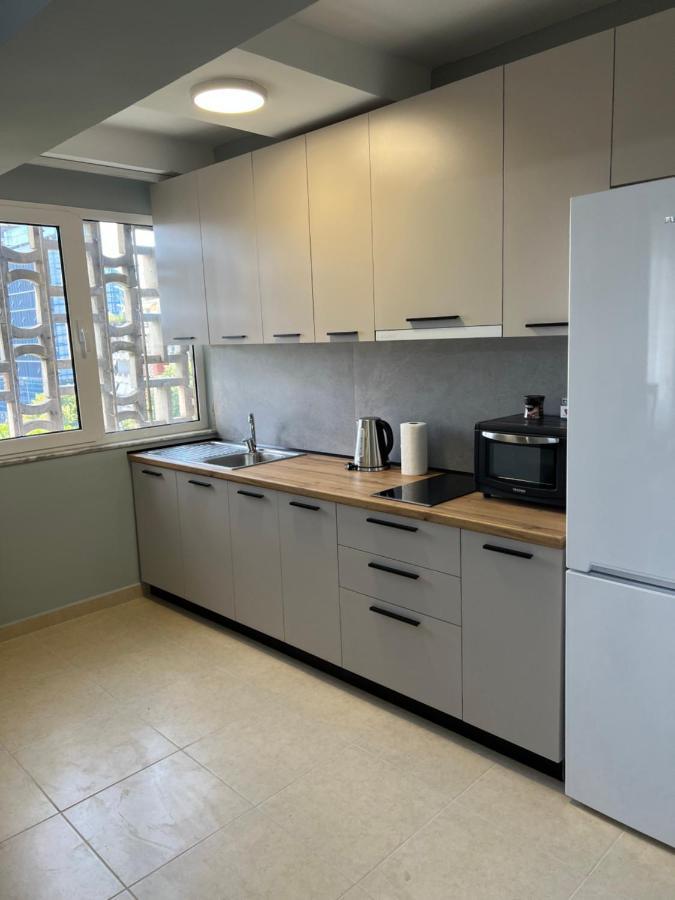 Apartment In Skanderbeg Square - Tirana Center 2 Buitenkant foto